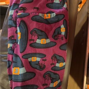 LuLaRoe Halloween Witch Hat Leggings - Purple and Black